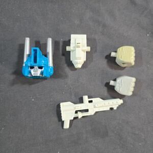 Hasbro Transformers Generation 1: Ultra Magnus Accessories G1